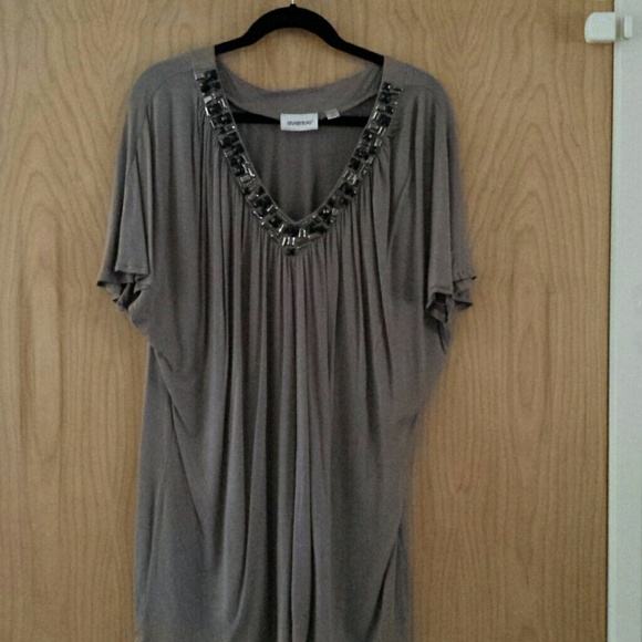 Blouse with beads