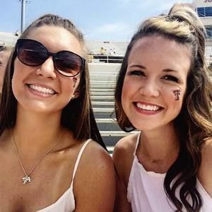 Meet your Posher, Kaylee