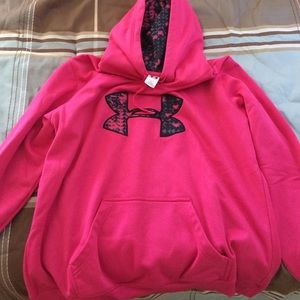 Under armour hot pink sweatshirt