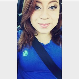 Meet your Posher, Iris