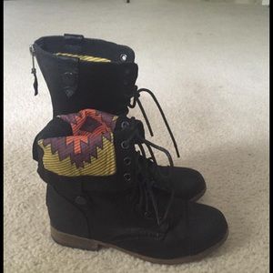 Combat boots size 7