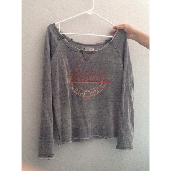 💥last chance! Volcom off shoulder long sleeve