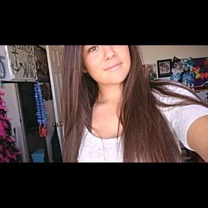 Meet your Posher, Adrianna