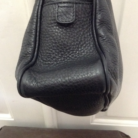 Authentic Gucci soho chain shoulder bag - Picture 2 of 4
