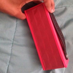 Ihip Bluetooth speaker