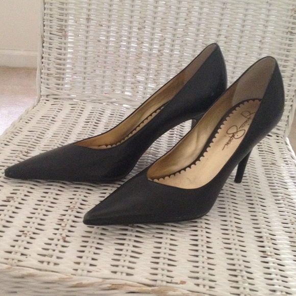 Jessica Simpson Black Leather Pointed Toe Heels