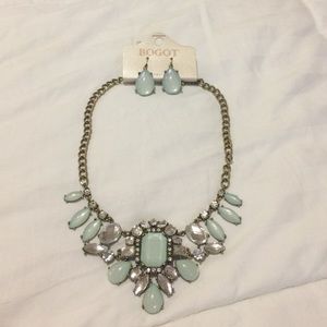 Mint/Light Blue Jewels Necklace and Earrings Set