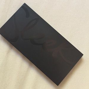 Sleek face and body highlighter 💖