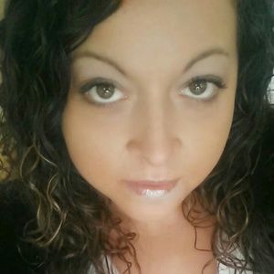 Meet your Posher, Nycole