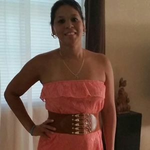 Meet your Posher, Yenis