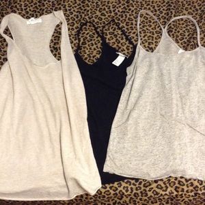 🙈🙉🙊3 Racer back tank tops🙊🙉🙈