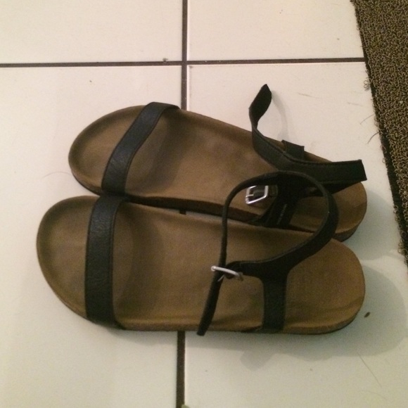 Abercrombie and Fitch sandals