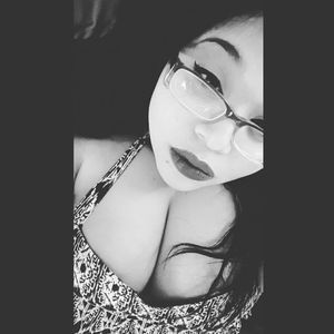 Meet your Posher, Alexis