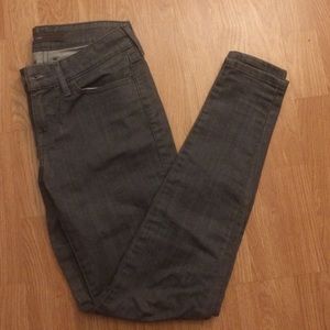W26 L32 Grey Levi's