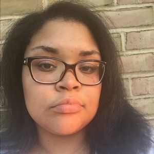 Meet your Posher, Kelley