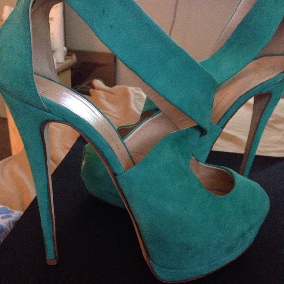 Giuseppe Zanotti turquoise criss cross pump