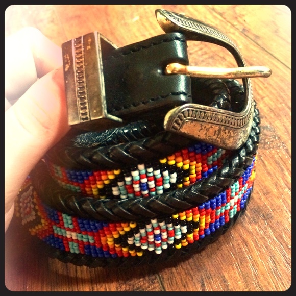 Vtg Leather and Beaded Western Belt