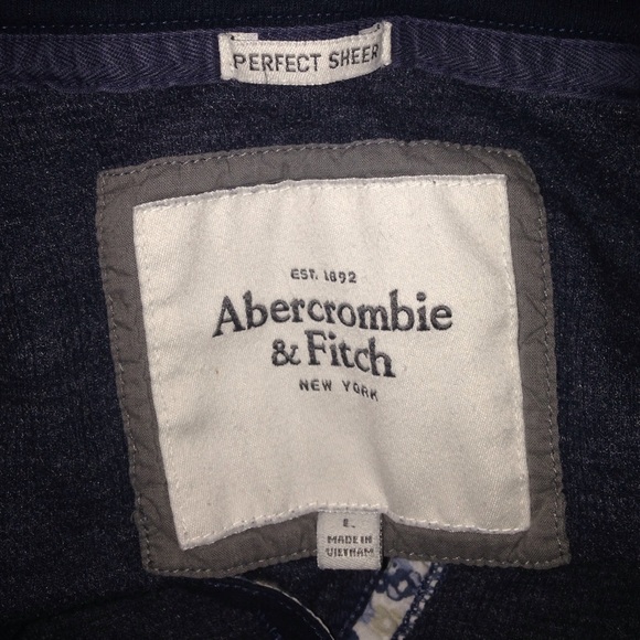 Abercrombie & Fitch layering top