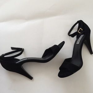 Black Steve Madden heels
