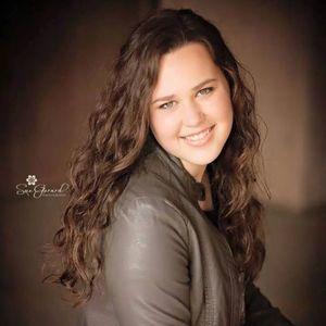 Meet your Posher, Kayla