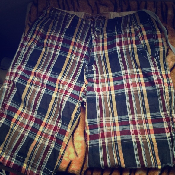 Men's A&f plaid shorts