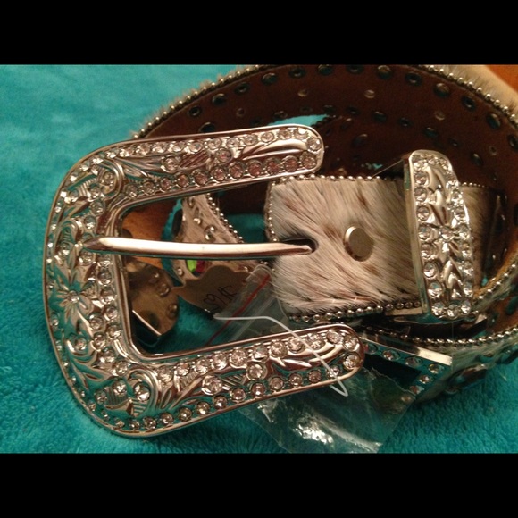 Western bling cowhide belt! - Picture 3 of 4