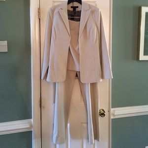 Brand New! Complete Limited Creme Suit!