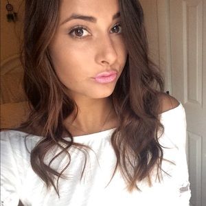 Meet your Posher, Mikaela