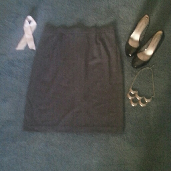 Gray skirt