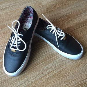 Women's Vans Authentic leather skate shoes
