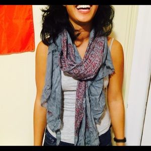 Patterned scarf from Northern India