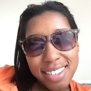 Meet your Posher, Jamecia