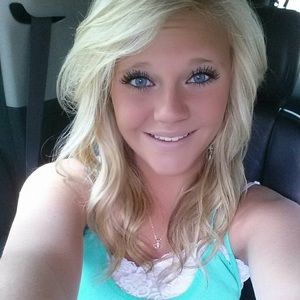 Meet your Posher, Jade