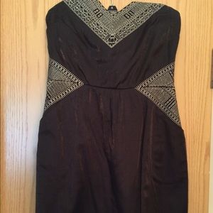 A short green dress.