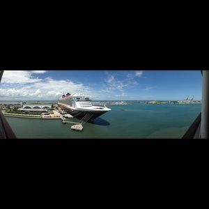 Meet your Posher, Chrissy