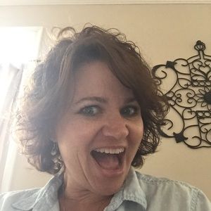 Meet your Posher, Carol