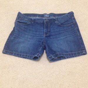 Old Navy Flirt jean shorts