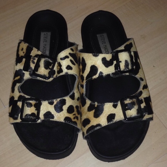 Steve Madden shoes (look like Birkenstock)