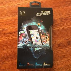 Lifeproof case for iPhone 5c