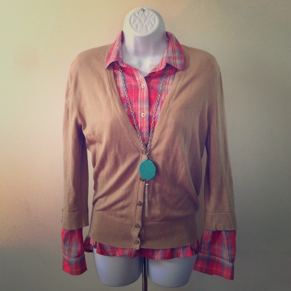 Ann Taylor Loft -beige cardigan