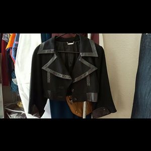 BEBE CROPPED JACKET(PRICE IS FIRM)