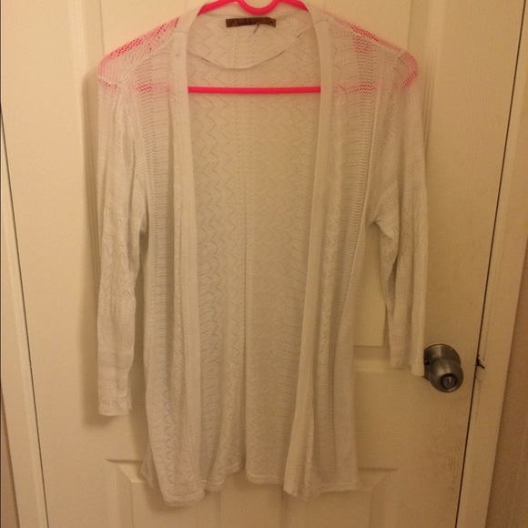 Belldini Sweaters - Super cute cardigan!✅!