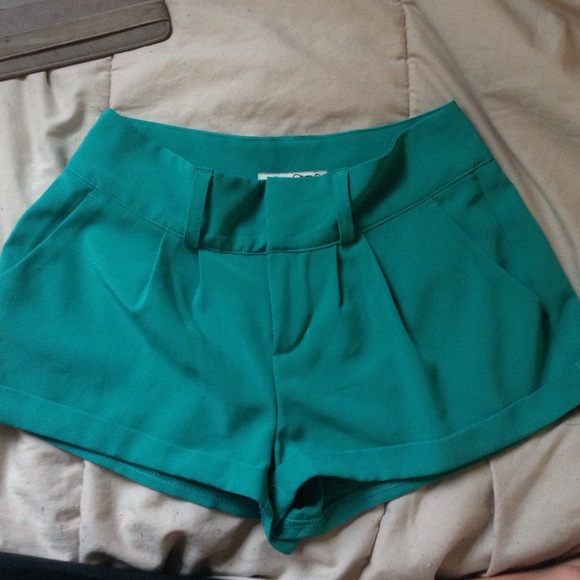 Only worn a few times & in very good condition!!