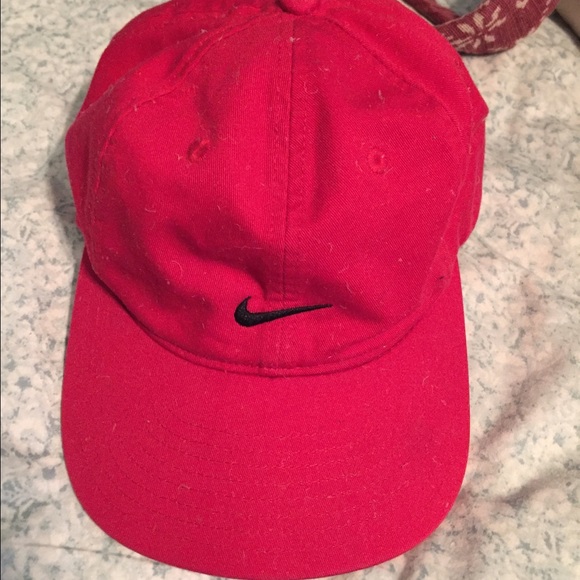 NIKE HAT
