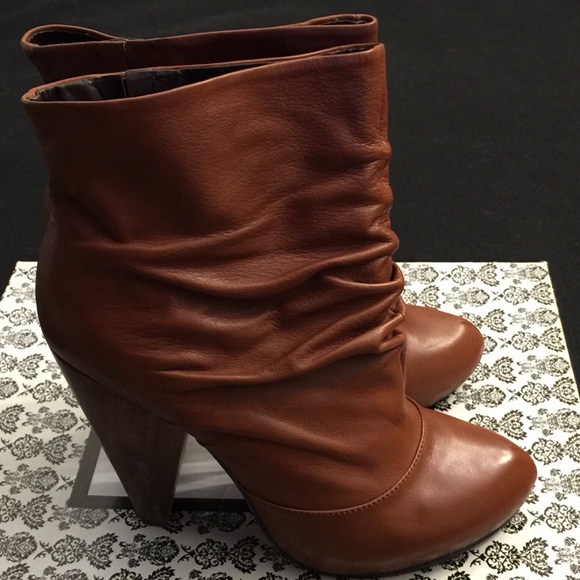 VERY VOLATILE "Awesome Leather Boot" - Picture 1 of 4