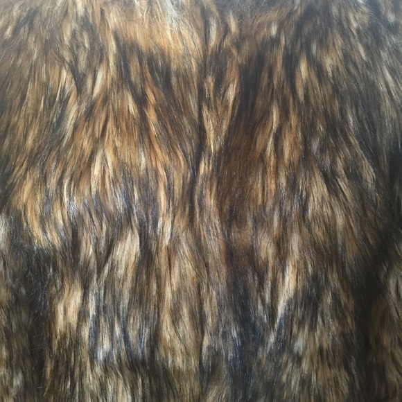 Designer Duchess Jacket - Picture 2 of 4