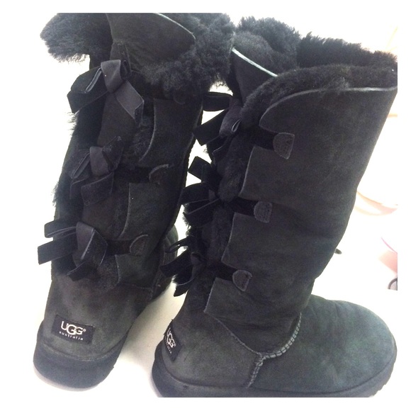 Black Tall Bailey Bow Uggs