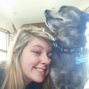 Meet your Posher, Sydnie