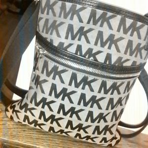 MK designer (cross-body bag)