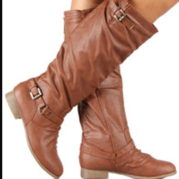 Knee high, flat, brown zip up boots - Picture 4 of 4